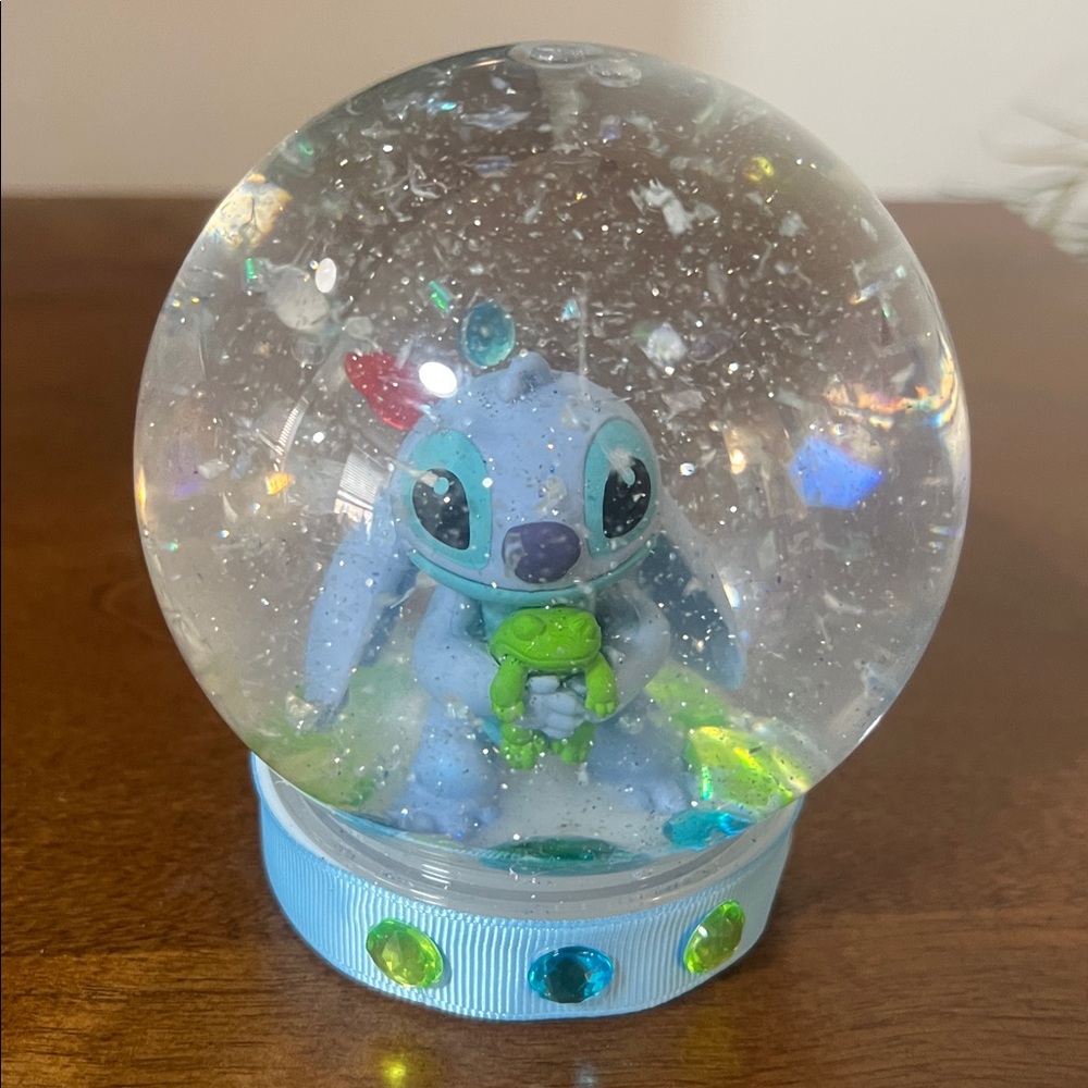 STITCH Snow Globe